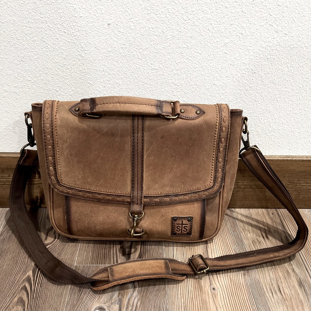 STS brand leather messenger bag/ briefcase